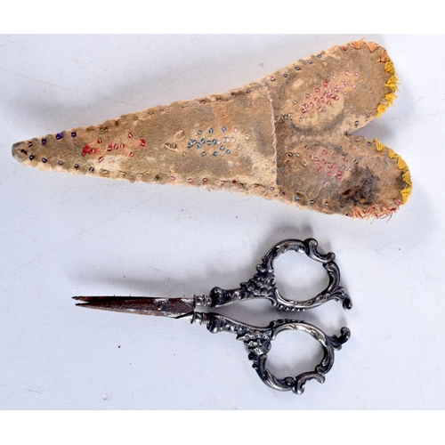 1648 - A PAIR OF ANTIQUE SILVER SCISSORS. 9 cm x 4.5 cm.