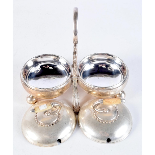 1681 - AN ART DECO SILVER PLATED BONE CURLING TROPHY TABLE CRUET. 725 grams. 21 cm x 13.5 cm.