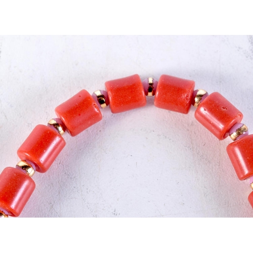 1685 - AN ART DECO CORAL NECKLACE. 45 grams. 64 cm long.