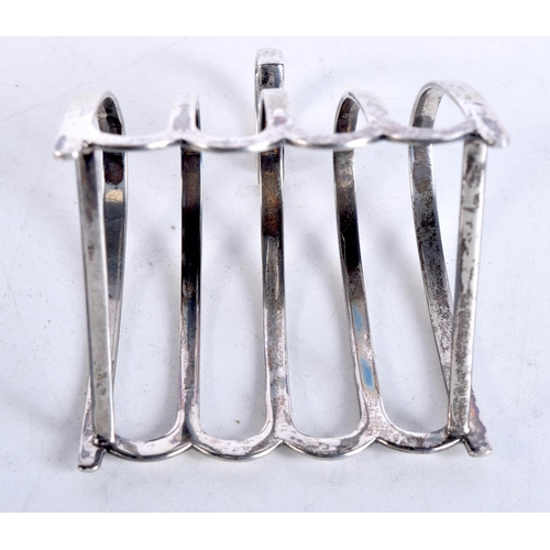 1693 - A SILVER TOAST RACK. 94 grams. 11 cm x 8 cm.