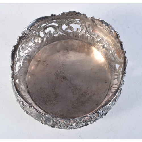 1710 - AN ANTIQUE CONTINENTAL SILVER COASTER. 168 grams. 11.5 cm wide.