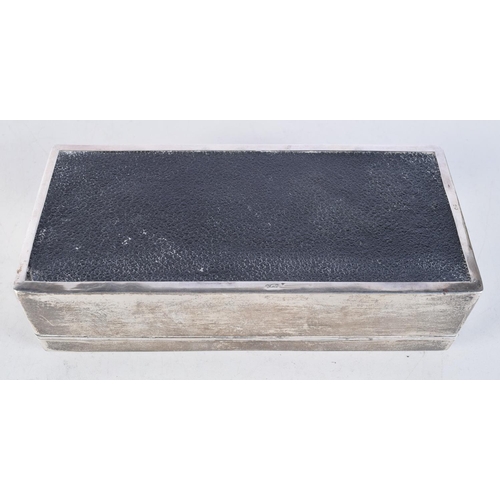 1731 - AN ANTIQUE SILVER BOX. London 1874. 542 grams overall. 19 cm x 8 cm.