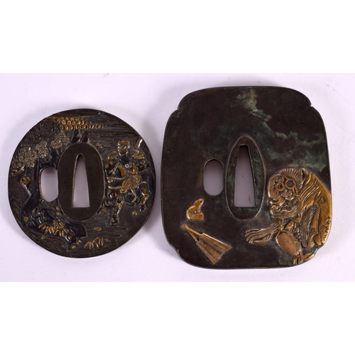 2053 - A 19TH CENTURY JAPANESE MEIJI PERIOD GOLD LACQUER INRO with boxwood netsuke, together with two bronz... 