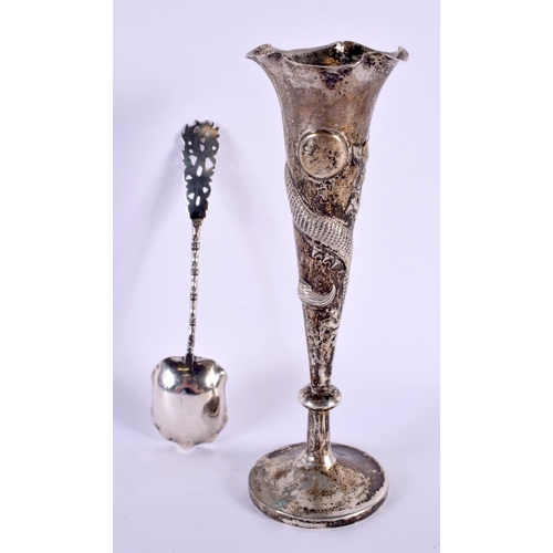 2083 - A LATE 19TH CENTURY CHINESE EXPORT SILVER VASE together with silver spoon. 73 grams. Largest 22 cm h... 