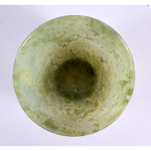 2091 - AN EARLY 20TH CENTURY CHINESE CARVED JADEITE BOWL Late Qing/Republic. 12.5 cm diameter.