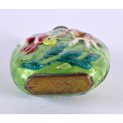 2132 - AN EARLY 20TH CENTURY CHINESE CLOISONNE ENAMEL SNUFF BOTTLE Late Qing/Republic. 7 cm x 6 cm.