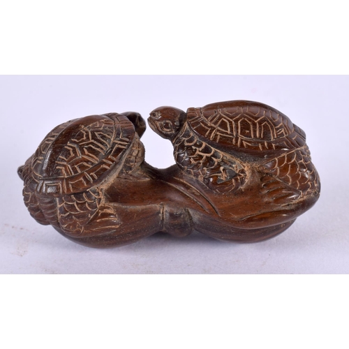 2192 - A JAPANESE BOXWOOD TORTOISE NETSUKE. 6 cm x 3.5 cm.