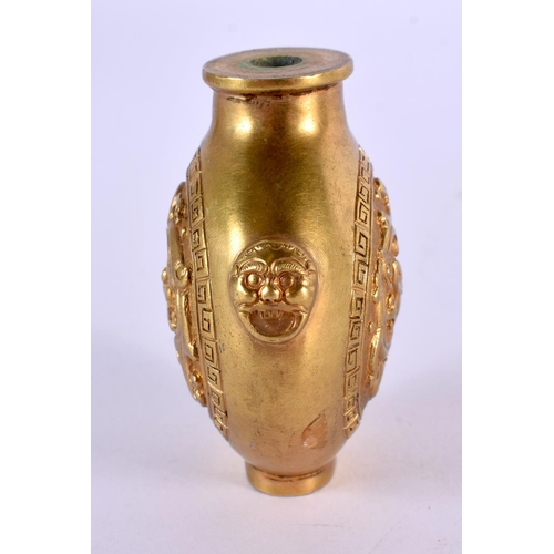 2260 - A RARE 19TH CENTURY CHINESE GILT BRONZE SNUFF BOTTLE Qing. 6 cm x 4.5 cm.