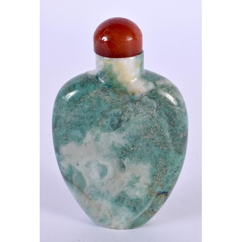 2264 - A 19TH CENTURY CHINESE TURQUOISE JADE SNUFF BOTTLE Qing. 8 cm x 5.5 cm.