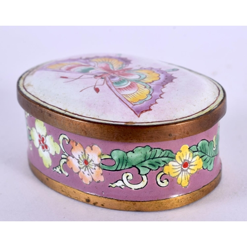 2279 - AN EARLY 20TH CENTURY CHINESE CANTON ENAMEL BOX AND COVER painted with a butterfly. 5.5 cm x 4 cm.