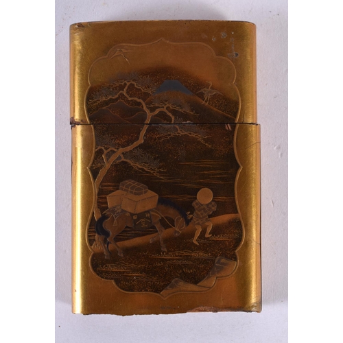 2287 - A 19TH CENTURY JAPANESE MEIJI PERIOD GOLD LACQUER CARD CASE decorated with figures in a landscapes. ... 