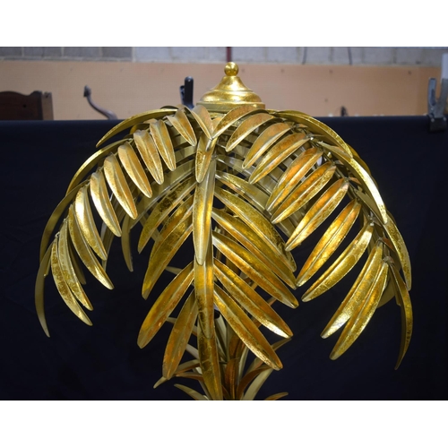 3484 - A large metal palm tree standing lamp 160 cm.