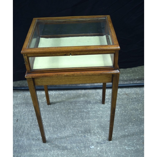 3491 - An antique Bijouterie table together with a small glass and wood jewellery display box 76 x 49 x 42 ... 