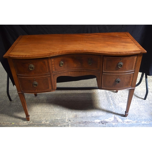 3501 - A Georgian mahogany and inlaid chest of drawers  80 x 39 x 32 cm.