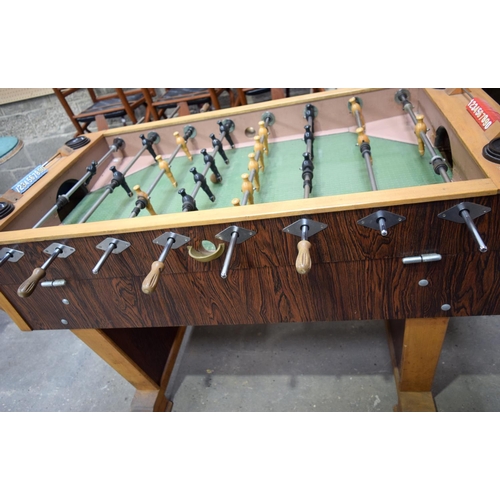 3505 - A Vintage European Table football game 97 x 141 x 94 cm.