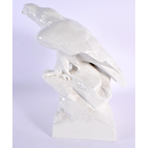 147 - A LARGE MEISSEN WHITE GLAZED PORCELAIN FIGURE OF HAWK. 30 cm x 12 cm.