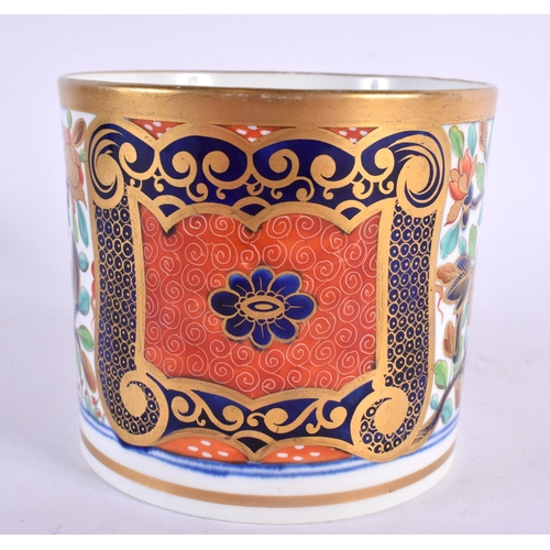 213 - Early 19th century Spode imari pattern mug. 9.5cm high.