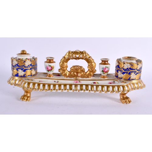 220 - Early 19th century Chamberlain Worcester inkstand with sander, inkpot and two attached taperstick, t... 