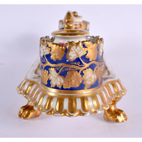 220 - Early 19th century Chamberlain Worcester inkstand with sander, inkpot and two attached taperstick, t... 