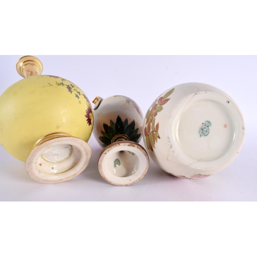 240 - Royal Worcester ten pieces including Stinton vase, Rose vase, Blush vase and a figure of the Yankee.... 