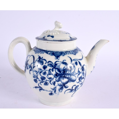 268 - 18th century Worcester teapot and cover painted with the Mansfield pattern. 12cm high.