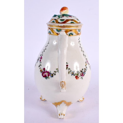 281 - 18th century Ludwigsburg jug and cover painted with garlands. 17cm high.