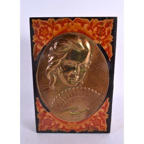 314 - AN EARLY 20TH CENTURY EUROPEAN BRASS AND CARVED WOOD GLOVE BOX depicting a female holding a fan. 24 ... 