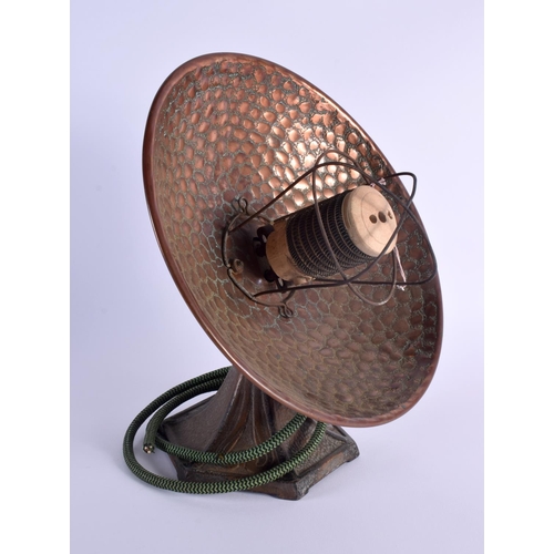 317 - AN UNUSUAL ART DECO COPPER AND IRON RADIATING HEAT LAMP. 32 cm x 24 cm.