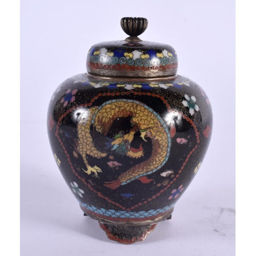 339 - A SMALL 19TH CENTURY JAPANESE MEIJI PERIOD CLOISONNE ENAMEL KORO AND COVER decorated with dragons an... 