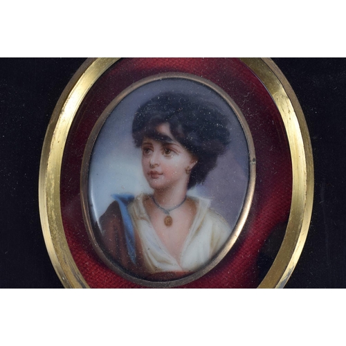 350 - A SMALL 19TH CENTURY PAINTED PORCELAIN MINIATURE depicting a pretty female. 11 cm x 8.5 cm.