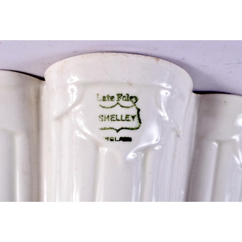 38 - A RARE SHELLEY LATE FOLEY JELLY BLOUMANGE POTTERY MOULD. 15 cm x 13 cm.