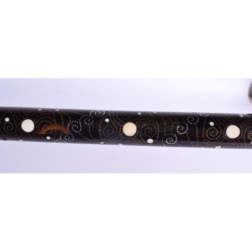 384 - AN EARLY 20TH CENTURY ANGLO INDIAN HARDWOOD PIQUE WORK INLAID WALKING CANE decorated with motifs. 10... 