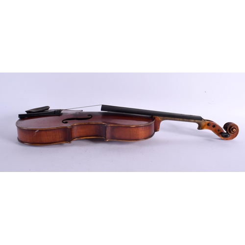 392 - A TWO PIECE BACK VIOLIN. 57 cm long, length of back 35.5 cm.