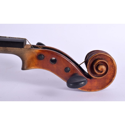 392 - A TWO PIECE BACK VIOLIN. 57 cm long, length of back 35.5 cm.