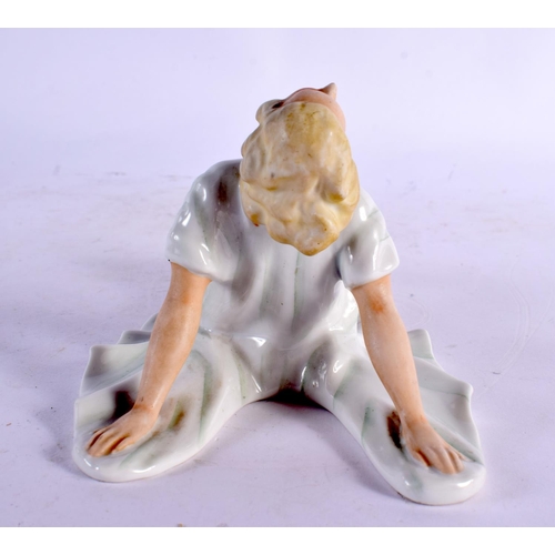 41 - A VINTAGE GERMAN MARILYN MONROE PORCELAIN FIGURE. 21 cm x 10 cm.