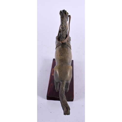 425 - A 19TH CENTURY EUROPEAN GRAND TOUR BRONZE FIGURE OF A HORSE modelled rearing. 17 cm x 17 cm.