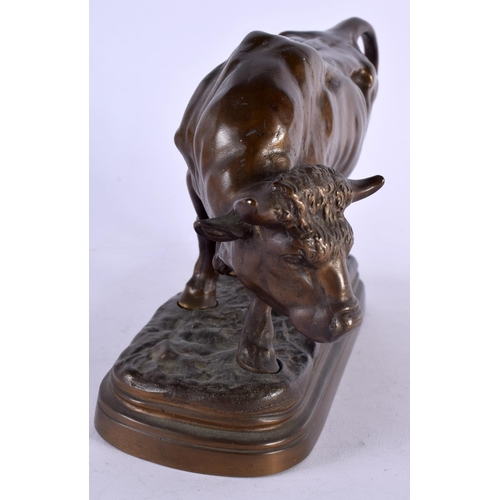 432 - French School (19th Century) Bronze, Standing bull. 24 cm x 15 cm.