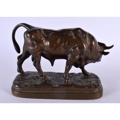 432 - French School (19th Century) Bronze, Standing bull. 24 cm x 15 cm.