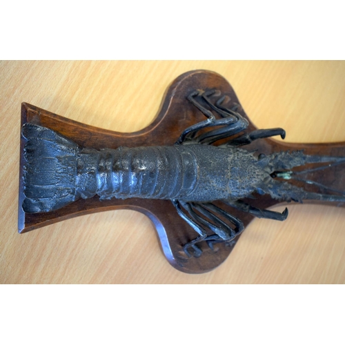 444 - AN UNUSUAL LARGE 19TH CENTURY JAPANESE MEIJI PERIOD BRONZE OKIMONO modelled as a roaming lobster. 46... 