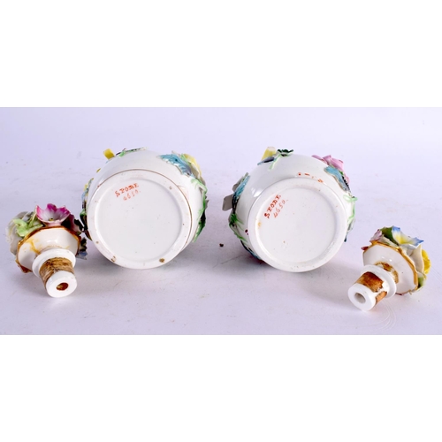 49 - A RARE PAIR OF EARLY 19TH CENTURY SPODE PORCELAIN SCENT BOTTLES AND STOPPERS Pattern 4650, overlaid ... 