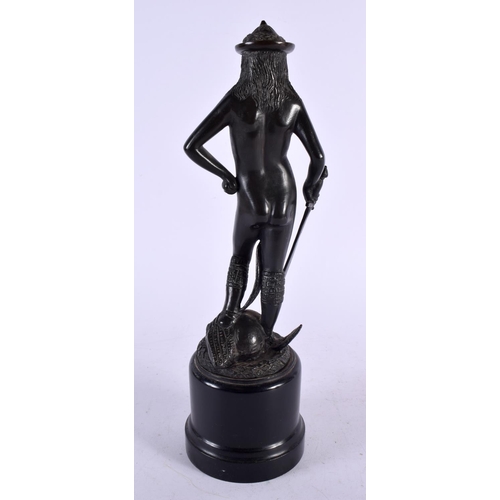 493 - A 19TH CENTURY EUROPEAN GRAND TOUR BRONZE FIGURE After the Antiquity. 32 cm high.