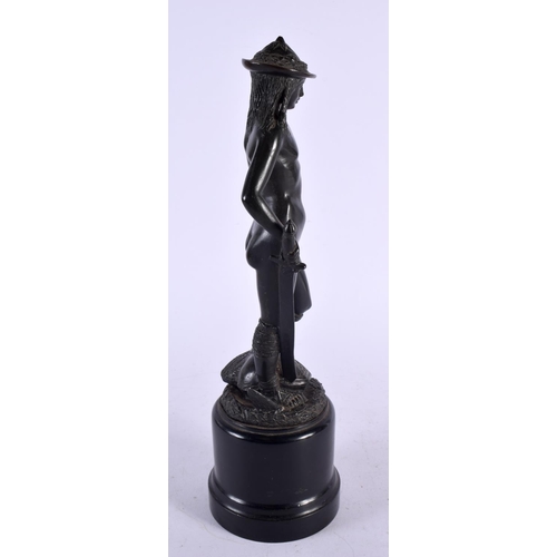 493 - A 19TH CENTURY EUROPEAN GRAND TOUR BRONZE FIGURE After the Antiquity. 32 cm high.