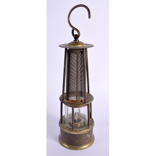 512 - AN UNUSUAL ANTIQUE MESH MINERS LAMP. 26 cm high.