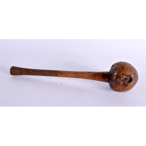 515 - A LOVELY MID 19TH CENTURY FIJIAN TRIBAL CARVED THROWING CLUB I Ula Drisia, with extensive tavatava z... 