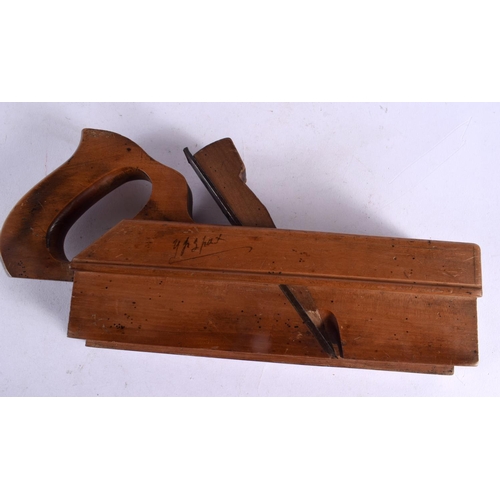 581 - FOUR ANITIQUE BOXWOOD PLANES. Largest 25 cm long. (4)