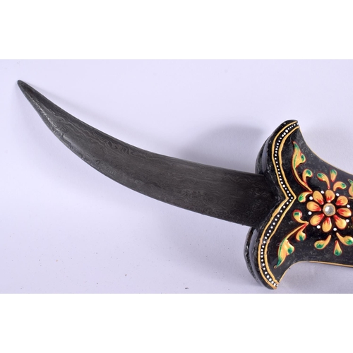 633 - A MIDDLE EASTERN QAJAR LACQUERED PERSIAN INDIAN HARDSTONE NIELLO DAGGER. 27 cm long.