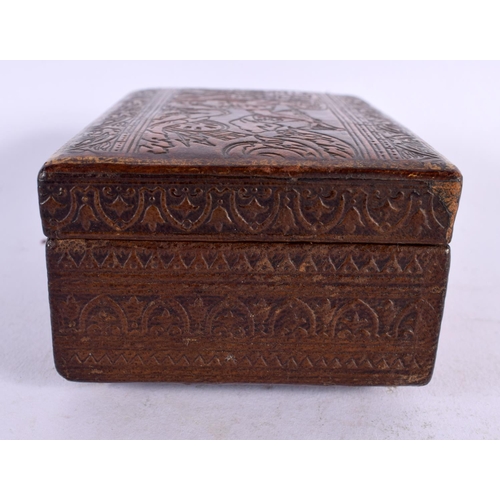 722 - AN UNUSUAL 19TH CENTURY TOOLED LEATHER JEWELLERY CASKET depicting classical figures. 10 cm x 7 cm.