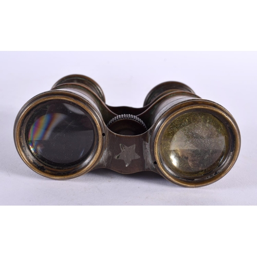 762 - A PAIR OF ANTIQUE OPERA GLASSES. 9 cm x 9 cm extended.