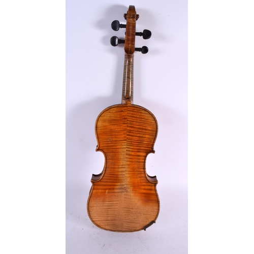 780 - A TWO PIECE BACK VIOLIN. 50 cm long, length of back 30 cm.