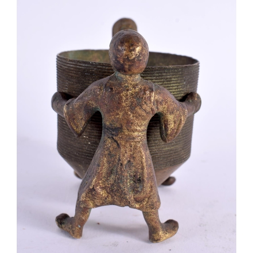 799 - AN UNUSUAL EARLY 20TH CENTURY EUROPEAN COLD PAINTED BRONZE CENSER formed with two boys holding aloft... 